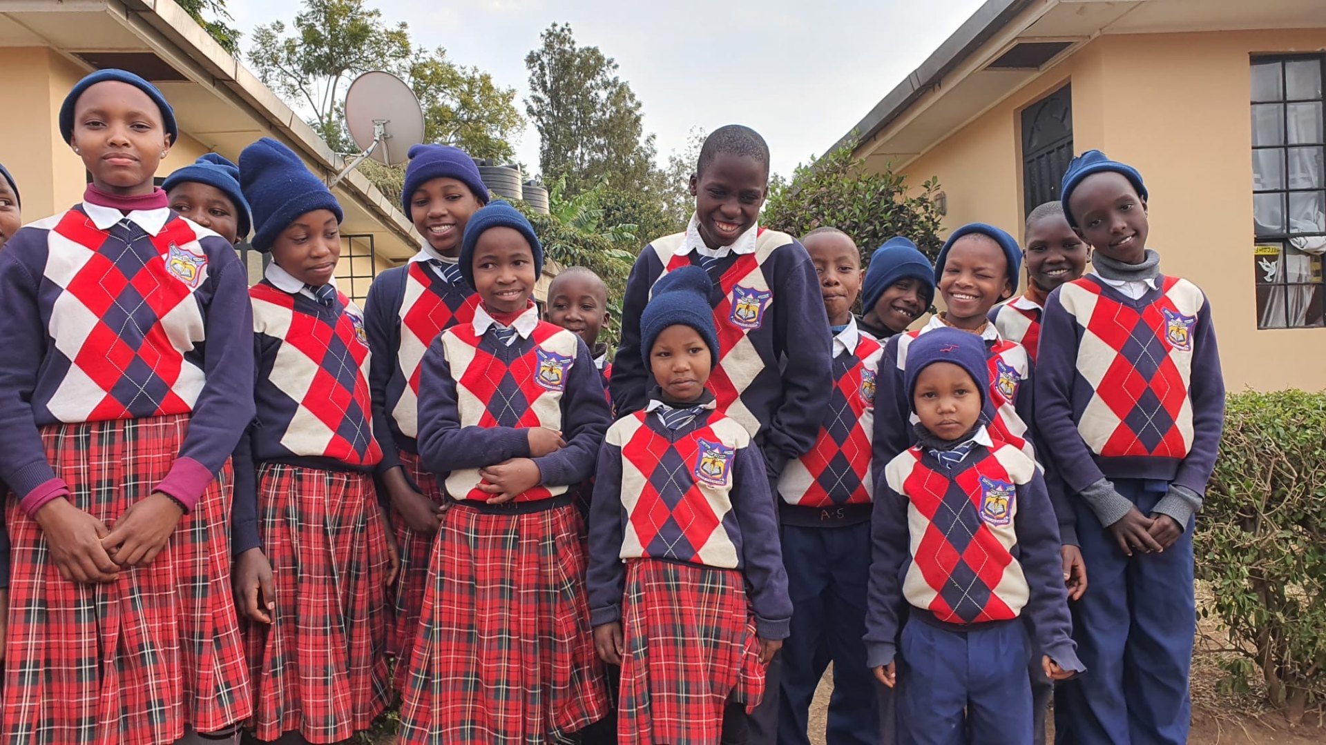 Students at a school supported by Tumainis Vänner